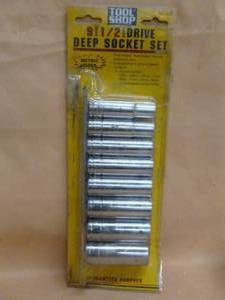 lot 98 image: New Tool Set