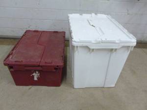 lot 114 image: Storage Totes