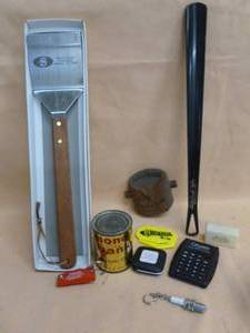 lot 121 image: Collector Items