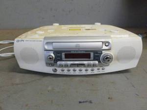 lot 129 image: Shelf Radio
