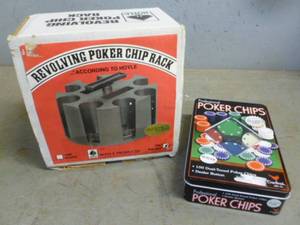 lot 134 image: Vintage Poker Chip Set