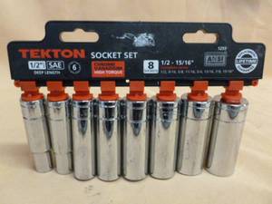 lot 188 image: New Tool Set