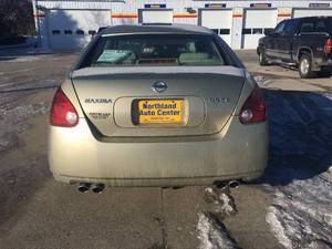 lot 5 image: 2004 Nissan Maxima SE