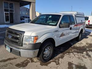 2014 Ford F-150 Lariat XLT Styleside with Bed Topper 4-Door Super Cab Pickup Truck