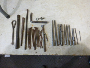 lot 38 image: Variety of Hand Tools