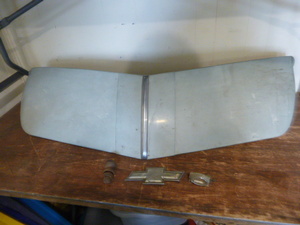 lot 44 image: Vintage Car Items