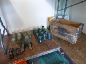 lot 50 image: Vintage Insulators