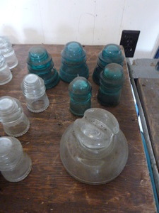 lot 52 image: Vintage Insulators