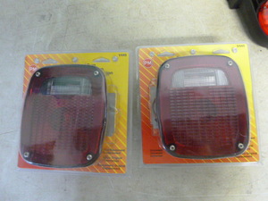 lot 68 image: 2 NEW PM Stop, Tail, and Turn Lights