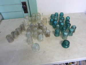 lot 78 image: Vintage Insulators