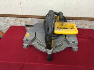lot 155 image: DeWalt DW705 12 Compound Miter Saw