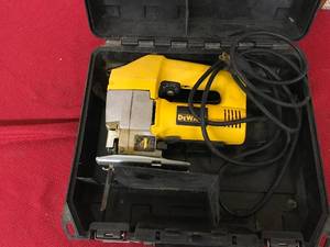 lot 166 image: DeWalt DW318 VS Orbital Jig Saw