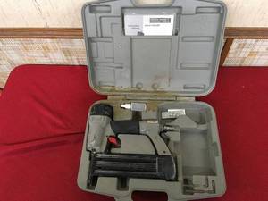 lot 168 image: Porter Cable Model BN200A Brad Nailer
