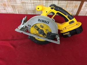 lot 183 image: DeWalt 18V DC390 6 12 Cordless Circular Saw