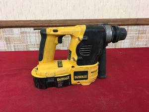 lot 187 image: DeWalt 18V DC212 SDS Hammer