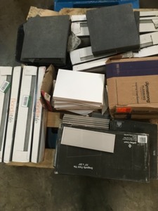 lot 25 image: Pallet with assorted ceramic tiles various sizes and models