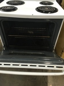 lot 26 image: Hotpoint Electric Stove used in working Condition