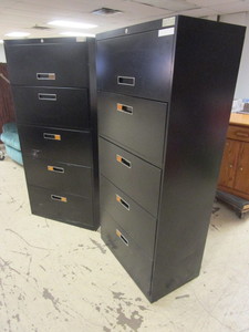 lot 526 image: FILE CABINETS