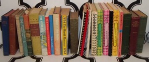 lot 25 image: Vintage Books