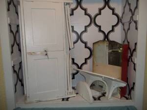 lot 49 image: Vintage Cabinet, Medicine Cabinet, and More