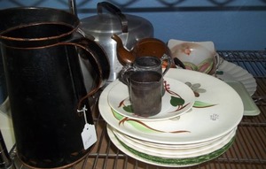lot 56 image: Assorted Kitchenwares