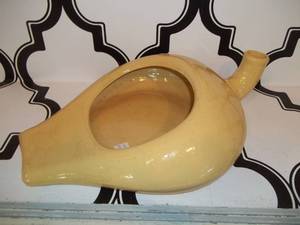 lot 60 image: Vintage Commode