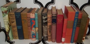 lot 81 image: Vintage Books