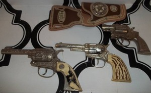 lot 85 image: Vintage Cap Guns