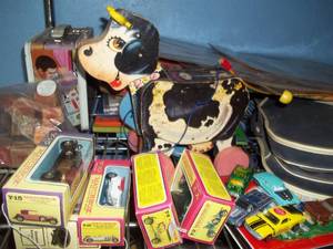 lot 86 image: Vintage Toys