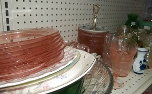 lot 88 image: Depression Glassware and More