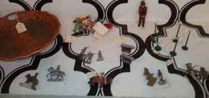 lot 106 image: Metal Toy Soldiers and More