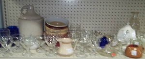 lot 120 image: Assorted Dishware