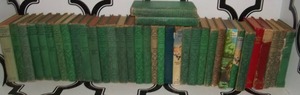 lot 125 image: Vintage Books
