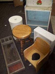 lot 157 image: Small Household Furniture