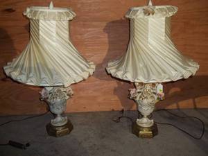 lot 179 image: Table Lamps