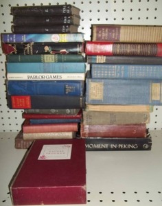lot 183 image: Vintage Books