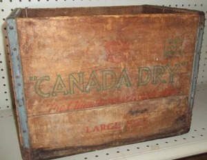 lot 205 image: Wooden Crate
