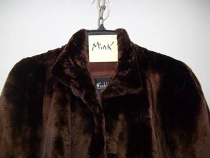 lot 242 image: Fur Coat
