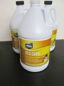 lot 273 image: (3) 1 Gallon Bottles of Pro Res Car...