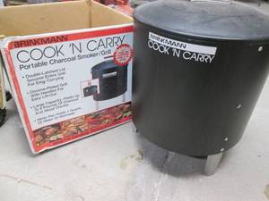 lot 2 image: Brinkmann Cook n carry portable cha...