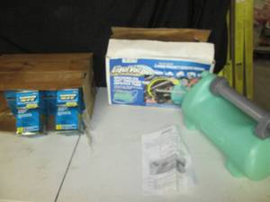 lot 25 image: Liqui Vac and lot of transmission t...