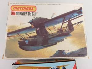 lot 33 image: 2 - Collectible Matchbox Model Airplanes