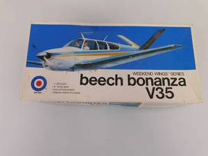 lot 46 image: 2 - Collectible Model Airplanes #3