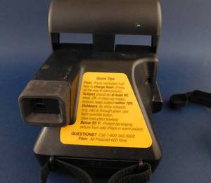 lot 17 image: Polariod Job Pro 2 Instant Camera