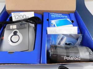lot 23 image: NEW Polaroid 1200FF Business Edition