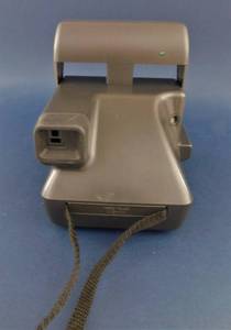 lot 25 image: Polaroid One