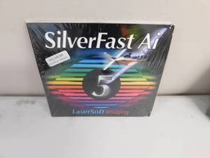 lot 30 image: NEW Silver Fast Ai Polaroid Sprint Scan 4000 Software