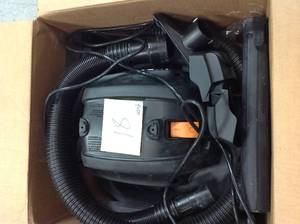 lot 18 image: Ridgid 6 Gal. 3.5-Peak HP NXT WetDry Vac USED in working condition