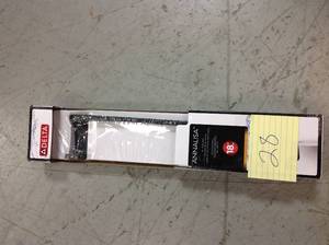 lot 28 image: Delta Annalisa 18 in. Towel Bar in Matte Black New