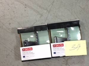 lot 34 image: Lot of 2 New Delta Dryden Robe Hook in Venetian Bronze